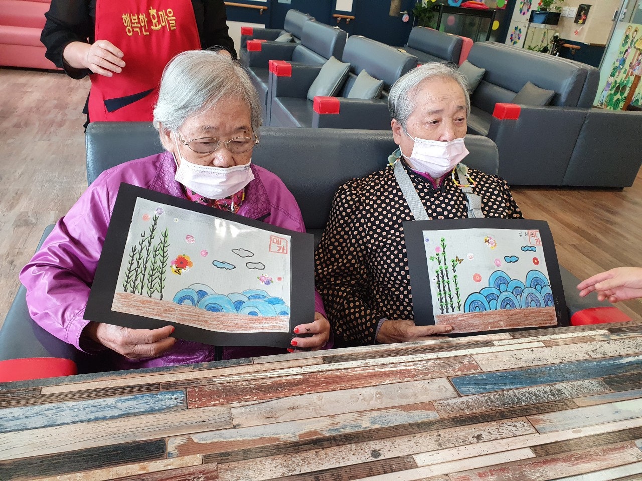 3695294320_2Eozxic4_e00ded024fbe0933e1d3d493da6713a18597d5c9.jpg 이미지크게보기