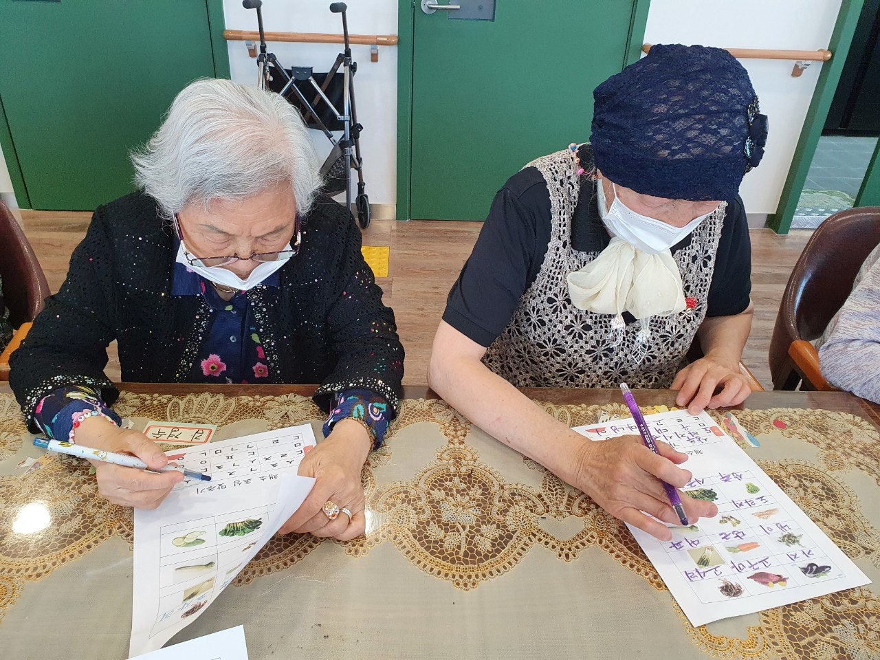 3695294320_6SPwa8io_a6ee20597d8e3ad28e7e670c21bfe63576c5d833.jpg 이미지크게보기