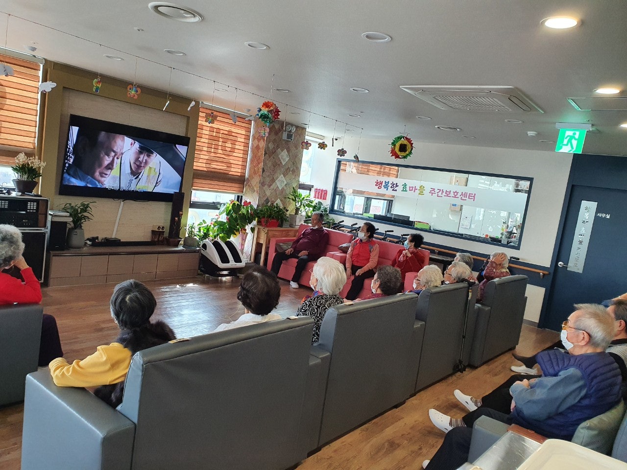 3695294320_7ou4U0v2_00e55b26aafce28838ed03ddf5d7404909478524.jpg 이미지크게보기