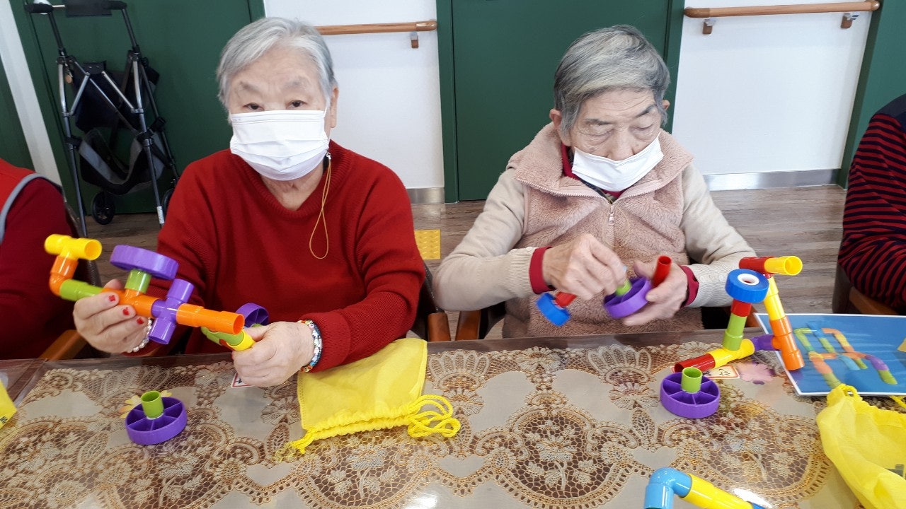 3695294320_CJQOfzpN_344d48d1c266d74274f66411de44edff2de74d61.jpg 이미지크게보기