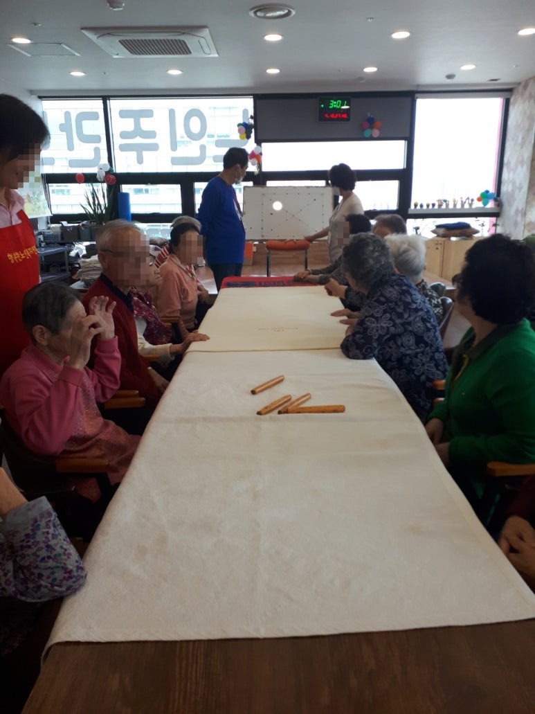 3695294320_EzSJp2OK_814328e1c6f3032657c1ec56634e79178586b9de.jpg 이미지크게보기