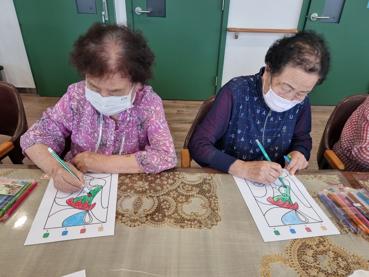 3695294320_FsyjENUf_98091a447d93f65ffbc1af3eb9734d5d85472524.jpg 이미지크게보기