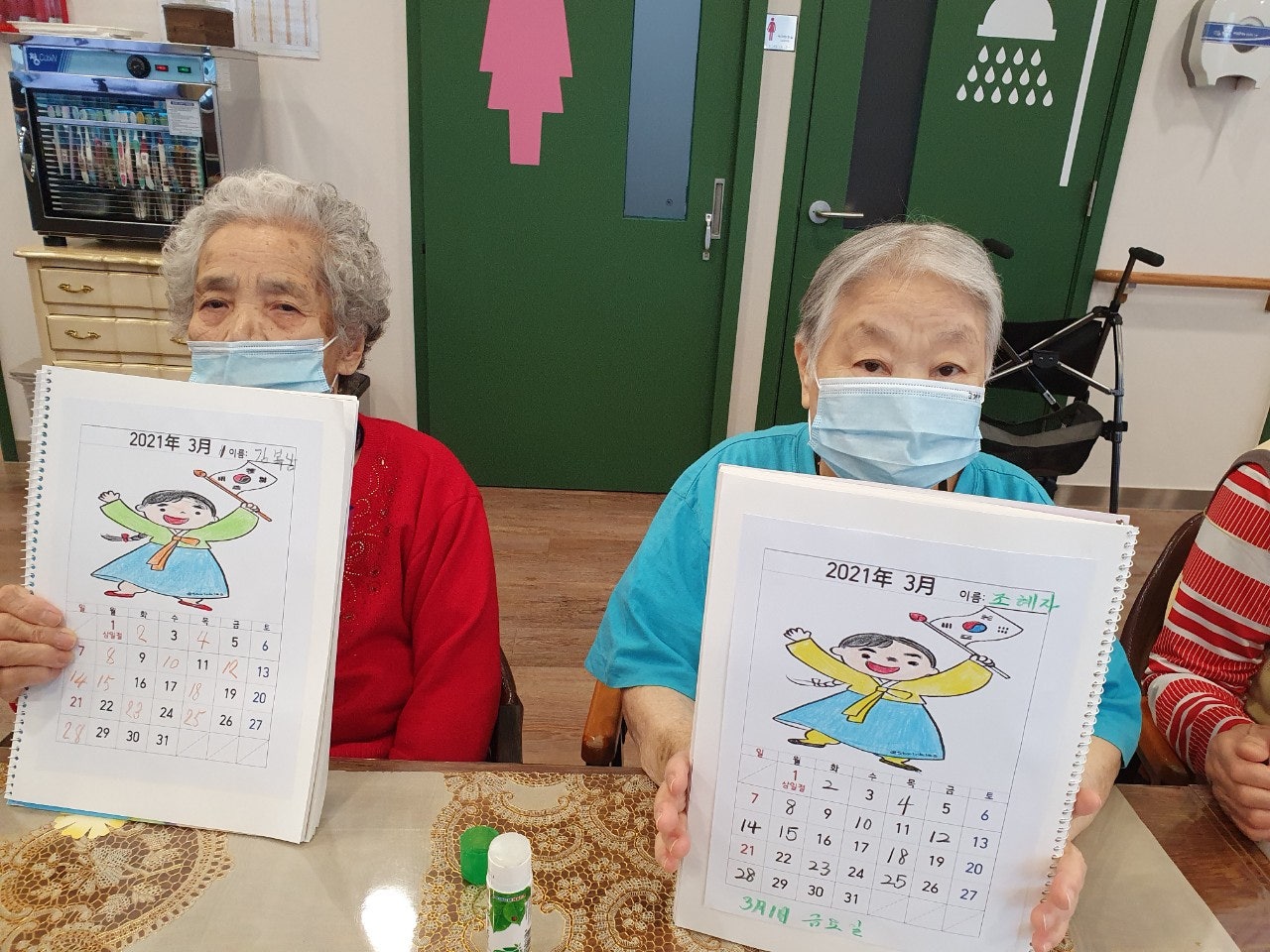 3695294320_H6zdUVTI_f5346aefaab297d679cacc25ec75d87603550f4f.jpg 이미지크게보기