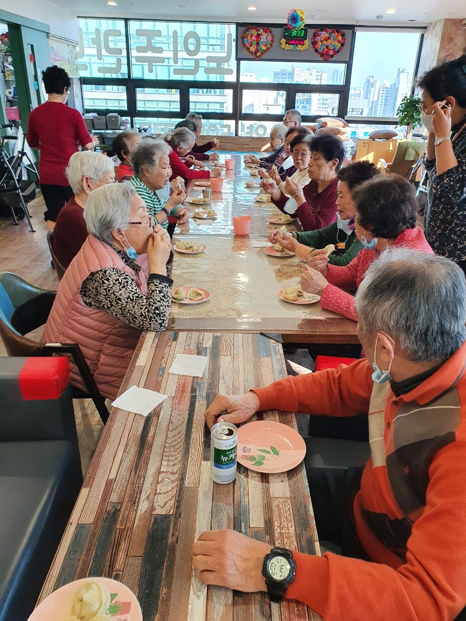 3695294320_Ke0TAtwq_a07f8a10d6fe2d2044e17ce82cfa7bb1f344890d.jpg 이미지크게보기