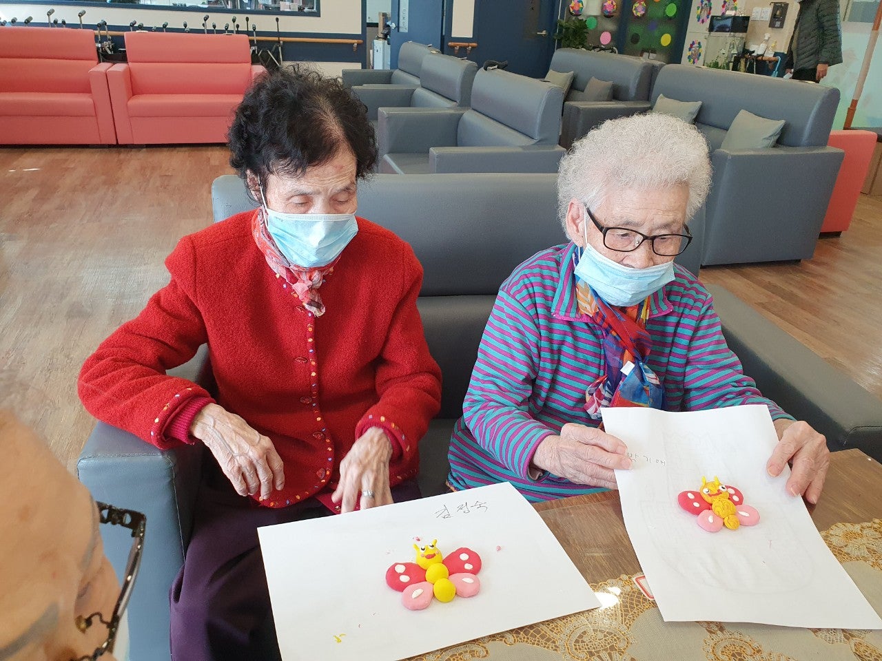 3695294320_PLc9fK7O_138a85114a6e305b6276992cc98a35921722518d.jpg 이미지크게보기