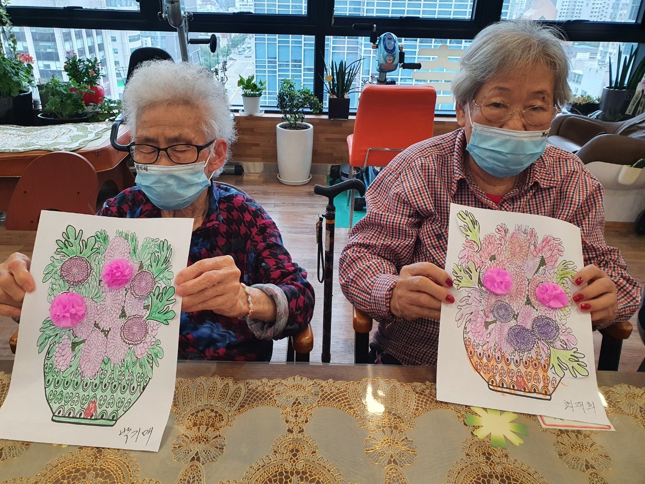 3695294320_RS57vNOd_13f2943830ab0d74342ee8189d340f55e1f85658.jpg 이미지크게보기