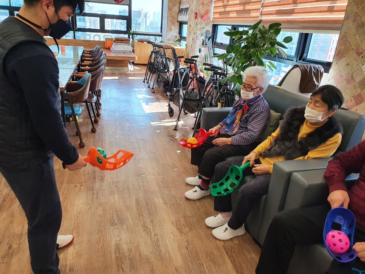 3695294320_TwmWMDrl_35fa217ca28802e3320b247260c9cf1665bb0e8b.jpg 이미지크게보기