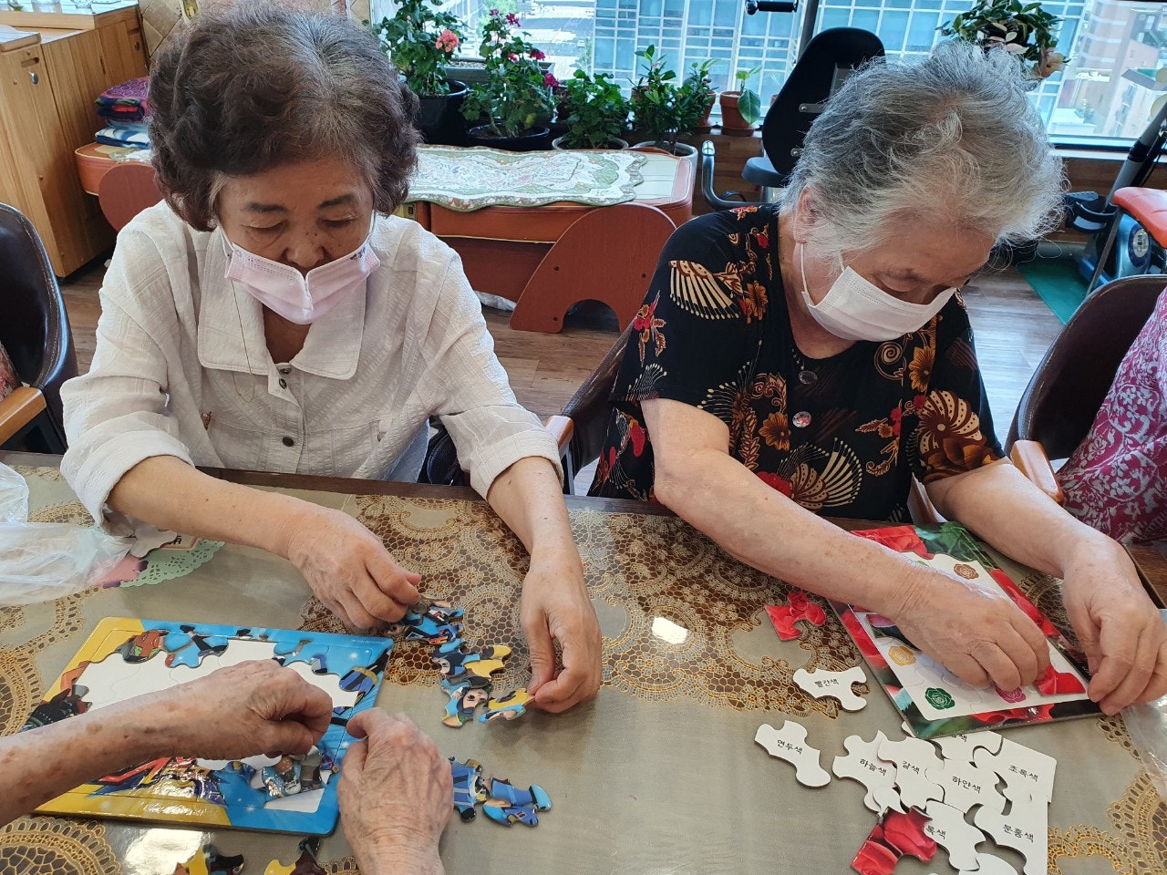 3695294320_UzXdS9HW_45b44aedb1f2989cba174826ac191ae393da76f4.jpg 이미지크게보기