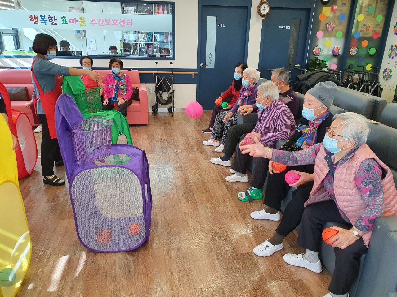 3695294320_aT8HneGx_c483a4959405b69d17678d1f4d18610dab646b10.jpg 이미지크게보기