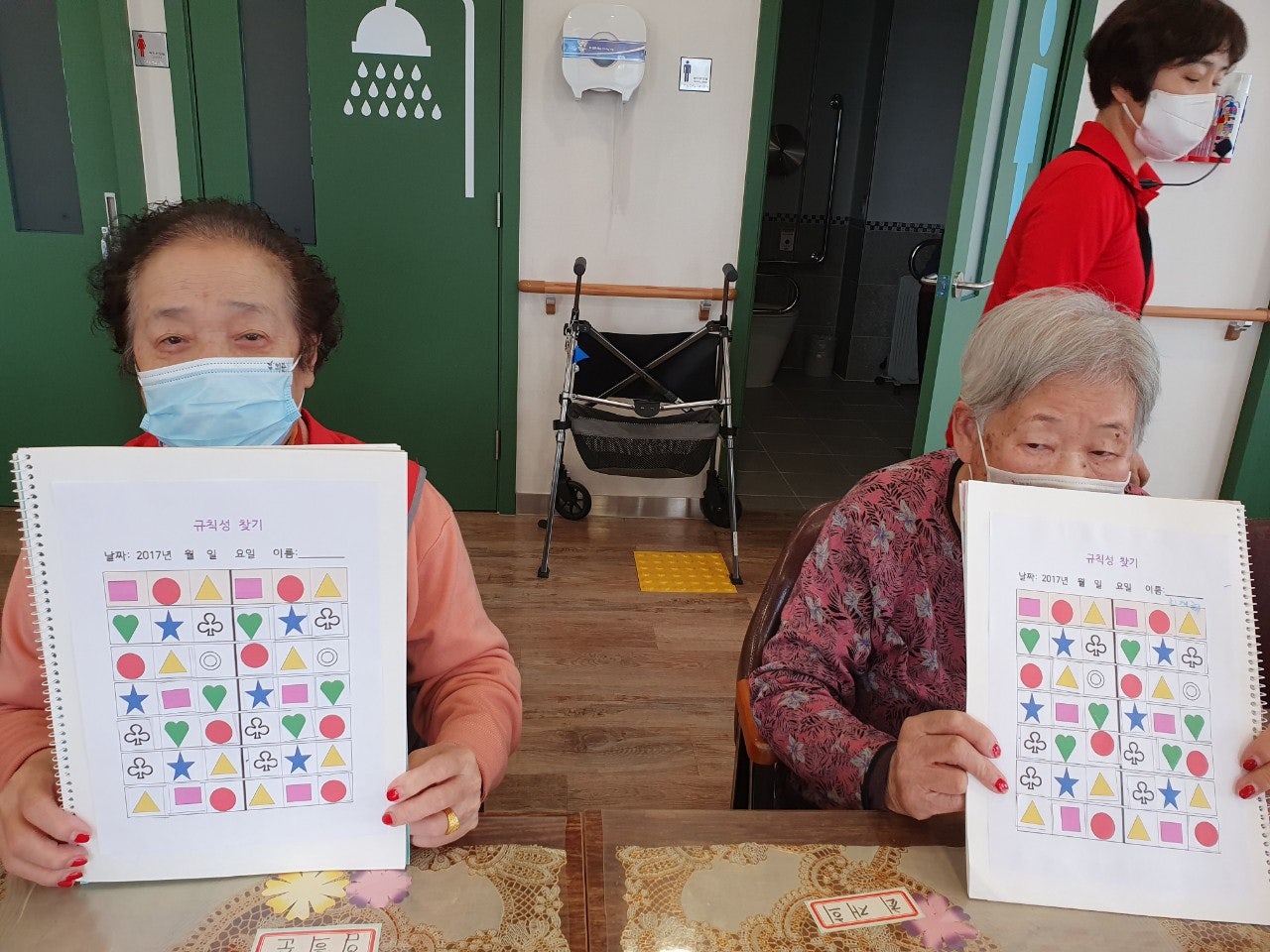 3695294320_aecvFlzH_e407a2b521ad97af256cd9181f0b3eaeba128c4c.jpg 이미지크게보기