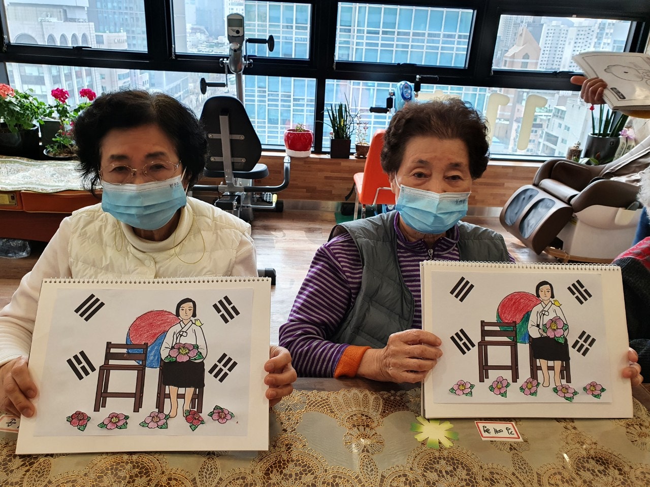 3695294320_k6y3wn9d_c0d98ea0a13a88f81ba2e6660b53ff76bc262341.jpg 이미지크게보기