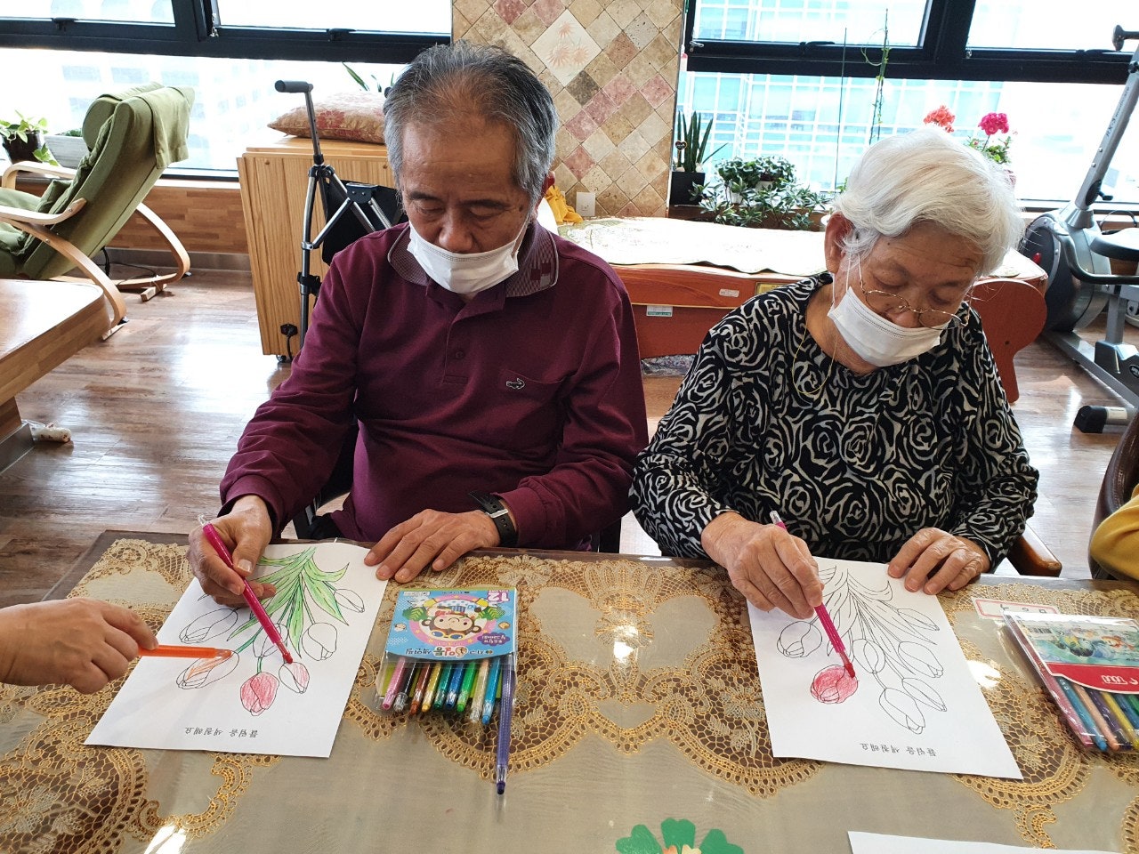 3695294320_sBpoi5xu_3e076e970622c50274a4b223363ea6530230fd11.jpg 이미지크게보기