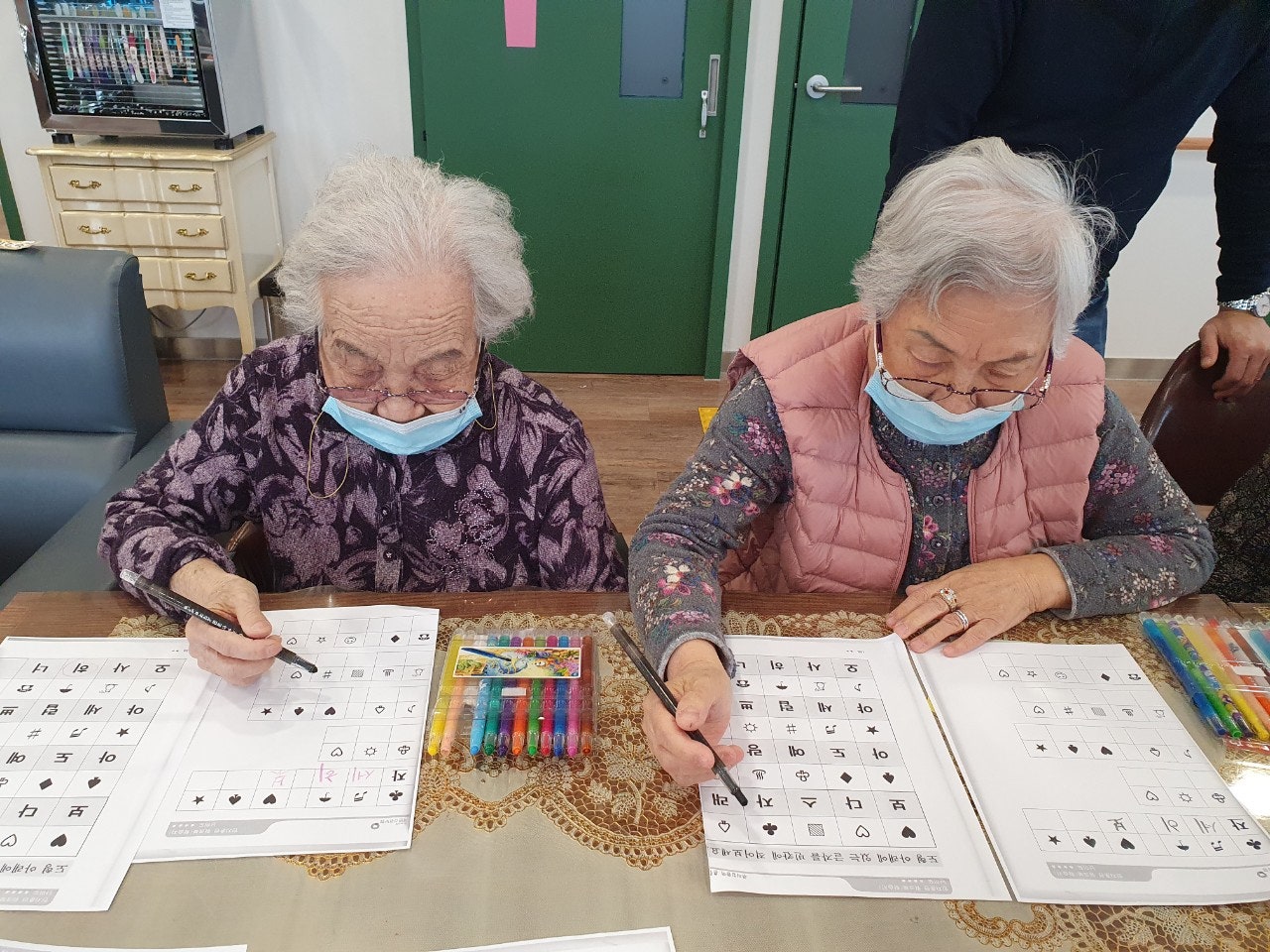 3695294320_sFrRi3gl_4724553159fe734a6d3147b352d92333a91e1ba3.jpg 이미지크게보기