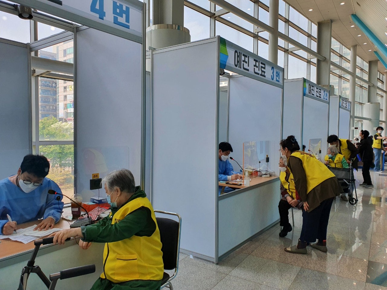 /user/h/happyhyo/editor/2409/ff34069bbd412b234fd7dcc961b5edae_1726762988_5063.jpg 이미지크게보기